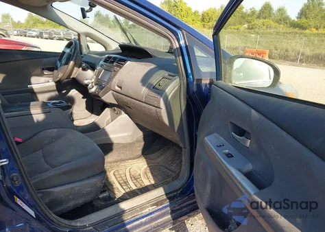 2012 Toyota Prius V Three из США, поврежденный, VIN JTDZN3EU3C3096702